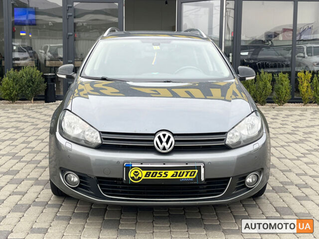 Серый Фольксваген Гольф, объемом двигателя 2 л и пробегом 239 тыс. км за 10600 $, фото 1 на Automoto.ua