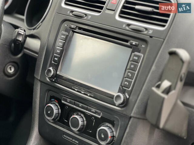 Сірий Фольксваген Гольф, об'ємом двигуна 1.6 л та пробігом 270 тис. км за 8300 $, фото 24 на Automoto.ua