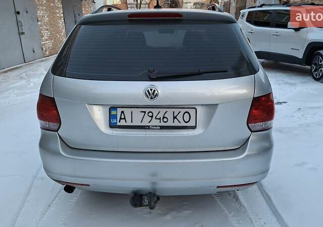 Серый Фольксваген Гольф, объемом двигателя 1.6 л и пробегом 260 тыс. км за 7200 $, фото 3 на Automoto.ua