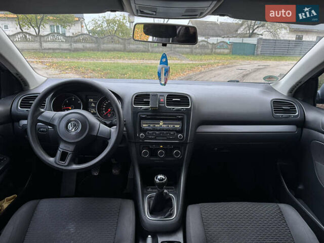 Серый Фольксваген Гольф, объемом двигателя 1.6 л и пробегом 396 тыс. км за 6300 $, фото 12 на Automoto.ua