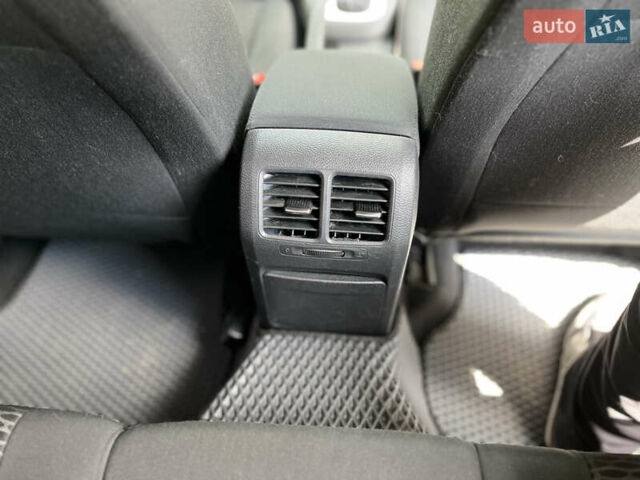 Сірий Фольксваген Гольф, об'ємом двигуна 1.6 л та пробігом 307 тис. км за 8700 $, фото 42 на Automoto.ua