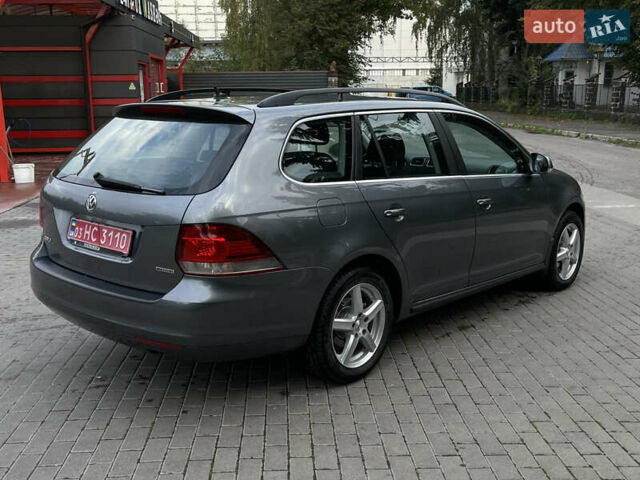Серый Фольксваген Гольф, объемом двигателя 1.6 л и пробегом 256 тыс. км за 7950 $, фото 2 на Automoto.ua