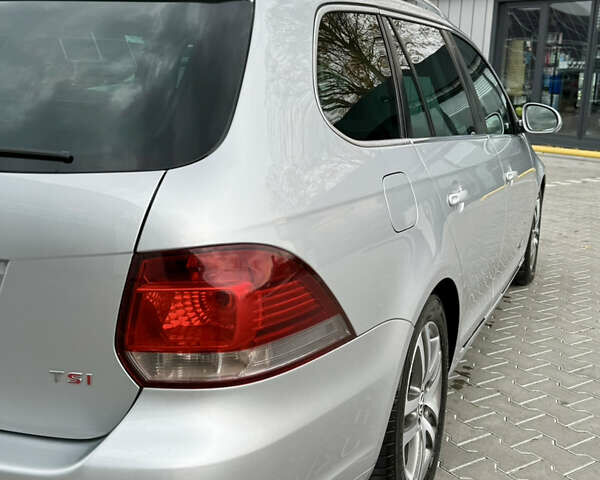 Серый Фольксваген Гольф, объемом двигателя 1.4 л и пробегом 196 тыс. км за 7800 $, фото 18 на Automoto.ua