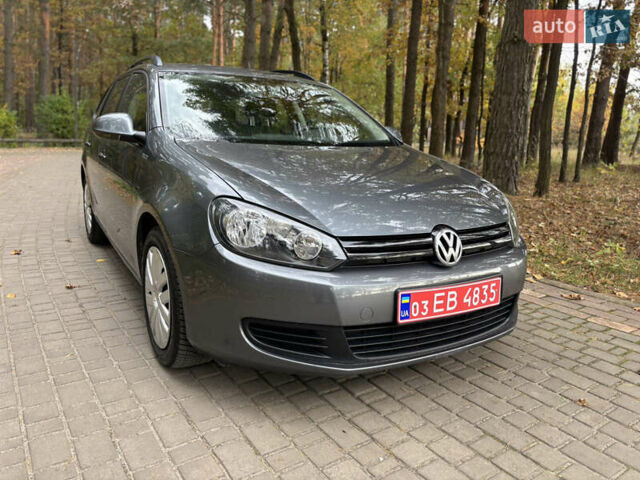 Серый Фольксваген Гольф, объемом двигателя 1.6 л и пробегом 235 тыс. км за 7750 $, фото 1 на Automoto.ua