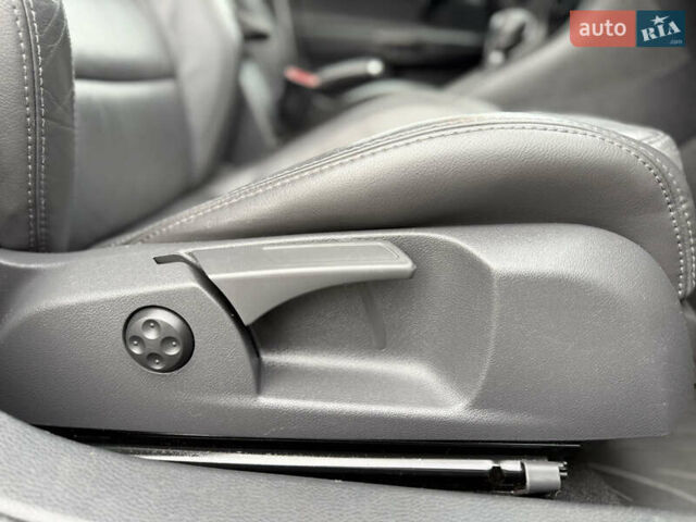 Серый Фольксваген Гольф, объемом двигателя 1.4 л и пробегом 196 тыс. км за 7800 $, фото 68 на Automoto.ua