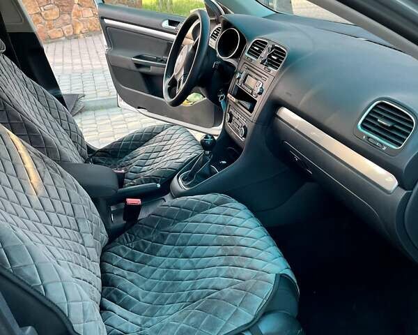 Сірий Фольксваген Гольф, об'ємом двигуна 1.6 л та пробігом 241 тис. км за 7600 $, фото 11 на Automoto.ua