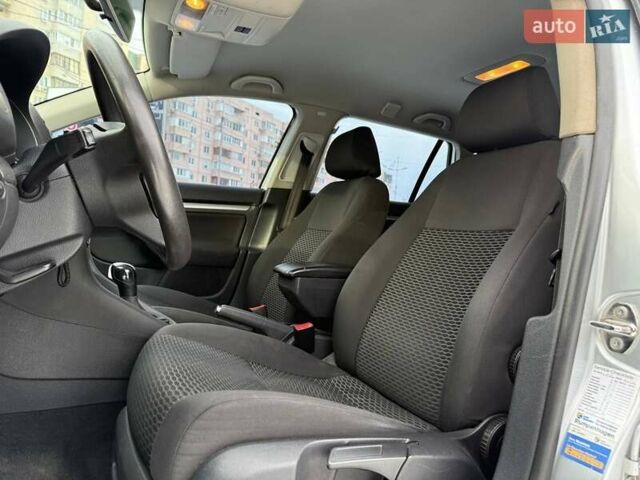 Сірий Фольксваген Гольф, об'ємом двигуна 1.6 л та пробігом 317 тис. км за 7190 $, фото 8 на Automoto.ua