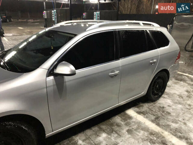 Серый Фольксваген Гольф, объемом двигателя 1.6 л и пробегом 313 тыс. км за 6600 $, фото 3 на Automoto.ua