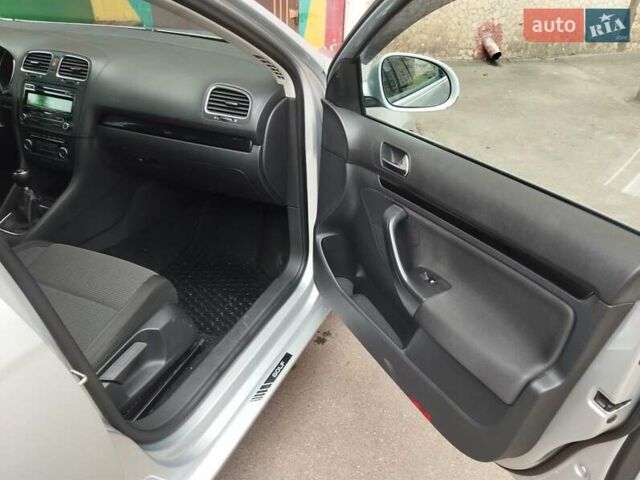 Сірий Фольксваген Гольф, об'ємом двигуна 1.6 л та пробігом 296 тис. км за 7200 $, фото 8 на Automoto.ua
