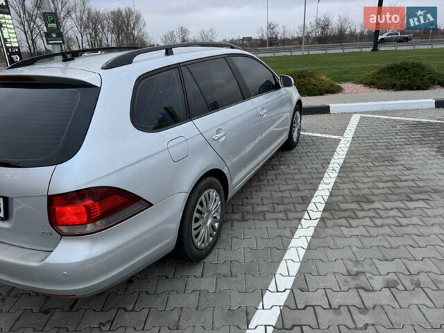 Серый Фольксваген Гольф, объемом двигателя 1.39 л и пробегом 267 тыс. км за 6400 $, фото 2 на Automoto.ua