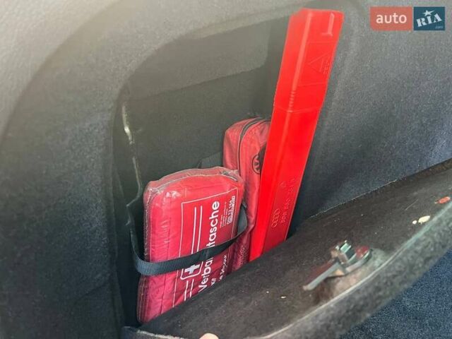 Серый Фольксваген Гольф, объемом двигателя 1.97 л и пробегом 302 тыс. км за 9000 $, фото 39 на Automoto.ua