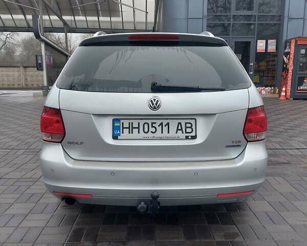 Серый Фольксваген Гольф, объемом двигателя 1.6 л и пробегом 267 тыс. км за 9400 $, фото 3 на Automoto.ua