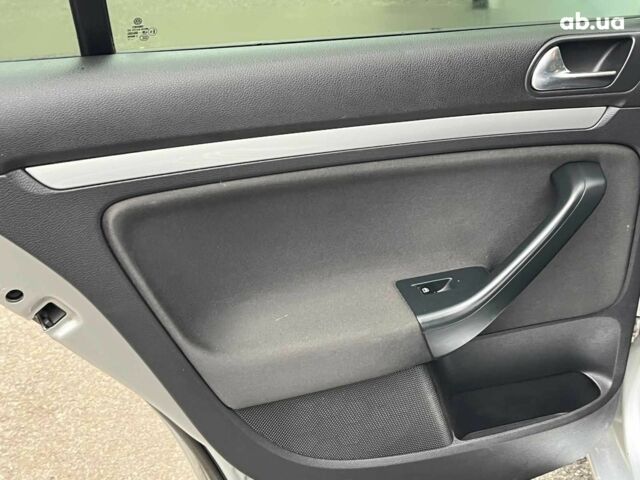 Серый Фольксваген Гольф, объемом двигателя 1.4 л и пробегом 267 тыс. км за 6390 $, фото 26 на Automoto.ua