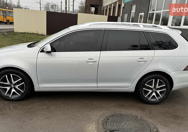 Серый Фольксваген Гольф, объемом двигателя 1.6 л и пробегом 399 тыс. км за 7500 $, фото 1 на Automoto.ua