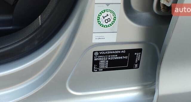 Серый Фольксваген Гольф, объемом двигателя 1.6 л и пробегом 257 тыс. км за 8000 $, фото 38 на Automoto.ua