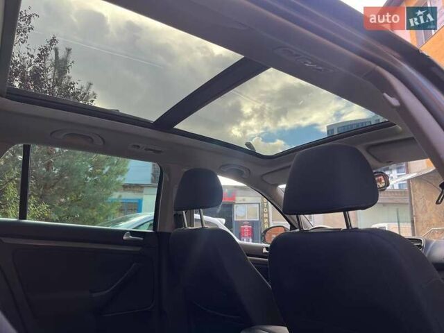 Серый Фольксваген Гольф, объемом двигателя 1.97 л и пробегом 302 тыс. км за 9000 $, фото 31 на Automoto.ua