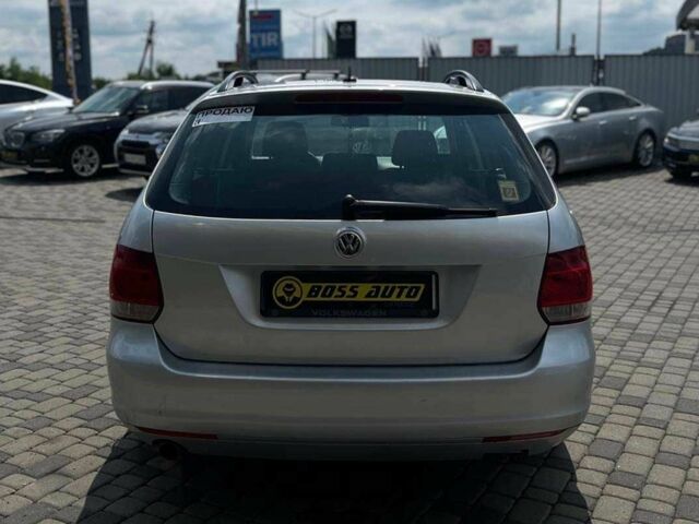 Серый Фольксваген Гольф, объемом двигателя 1.6 л и пробегом 333 тыс. км за 7500 $, фото 5 на Automoto.ua