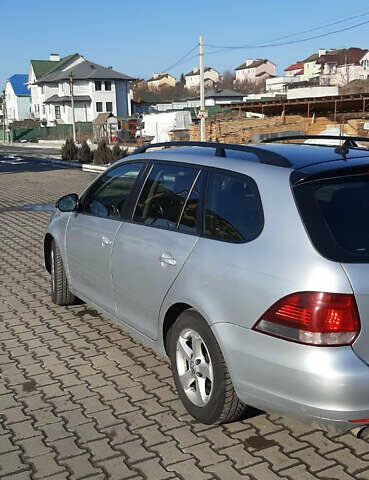 Серый Фольксваген Гольф, объемом двигателя 1.6 л и пробегом 230 тыс. км за 8500 $, фото 4 на Automoto.ua