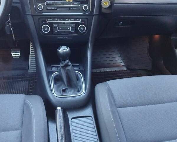 Сірий Фольксваген Гольф, об'ємом двигуна 1.6 л та пробігом 154 тис. км за 10800 $, фото 21 на Automoto.ua