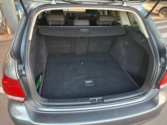 Серый Фольксваген Гольф, объемом двигателя 1.6 л и пробегом 273 тыс. км за 7500 $, фото 16 на Automoto.ua