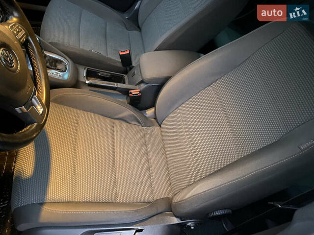 Серый Фольксваген Гольф, объемом двигателя 1.6 л и пробегом 240 тыс. км за 8350 $, фото 12 на Automoto.ua