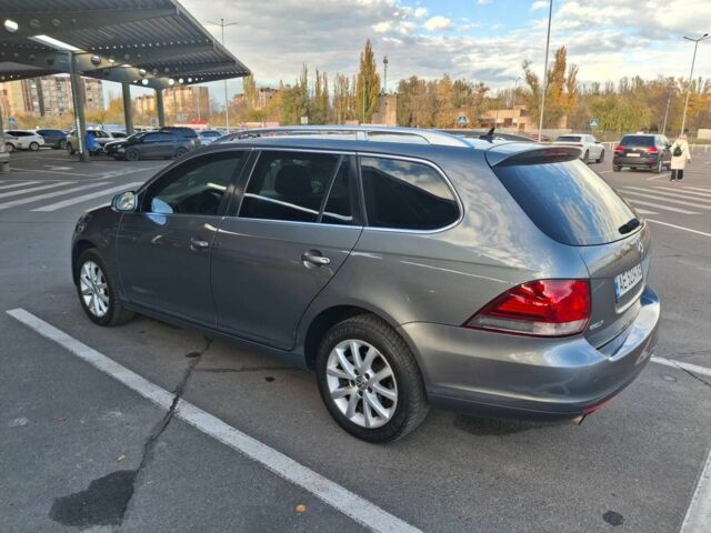 Серый Фольксваген Гольф, объемом двигателя 1.6 л и пробегом 273 тыс. км за 7500 $, фото 3 на Automoto.ua