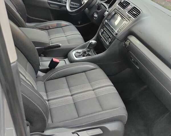 Серый Фольксваген Гольф, объемом двигателя 1.6 л и пробегом 280 тыс. км за 8200 $, фото 6 на Automoto.ua