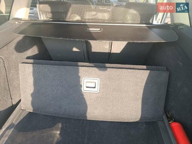 Серый Фольксваген Гольф, объемом двигателя 1.6 л и пробегом 205 тыс. км за 9200 $, фото 8 на Automoto.ua