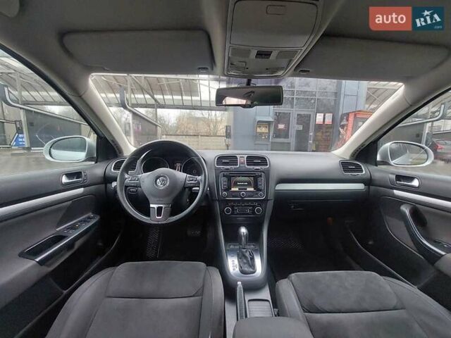 Серый Фольксваген Гольф, объемом двигателя 1.6 л и пробегом 267 тыс. км за 9400 $, фото 4 на Automoto.ua