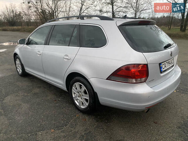 Серый Фольксваген Гольф, объемом двигателя 1.6 л и пробегом 240 тыс. км за 8350 $, фото 3 на Automoto.ua