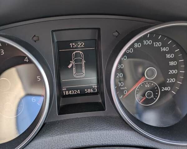 Серый Фольксваген Гольф, объемом двигателя 1.6 л и пробегом 184 тыс. км за 7750 $, фото 18 на Automoto.ua