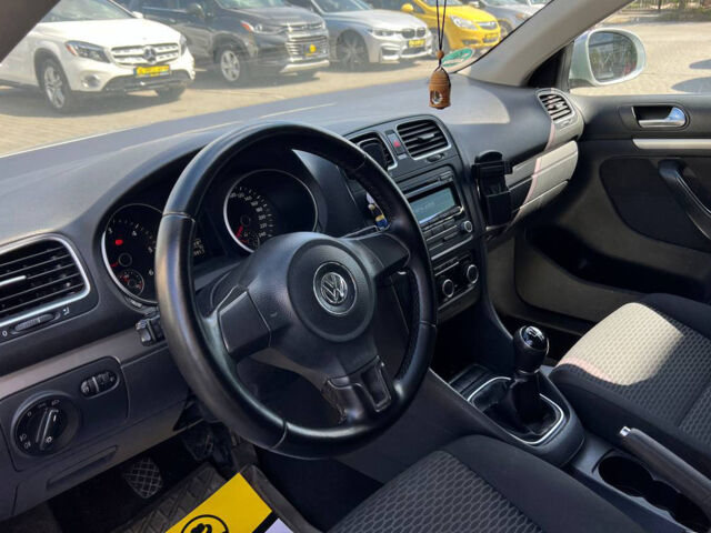 Сірий Фольксваген Гольф, об'ємом двигуна 1.6 л та пробігом 247 тис. км за 8100 $, фото 8 на Automoto.ua