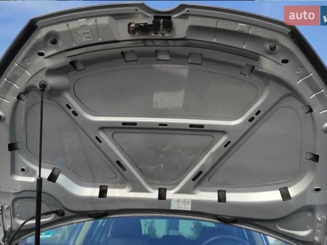 Серый Фольксваген Гольф, объемом двигателя 1.6 л и пробегом 257 тыс. км за 8000 $, фото 20 на Automoto.ua