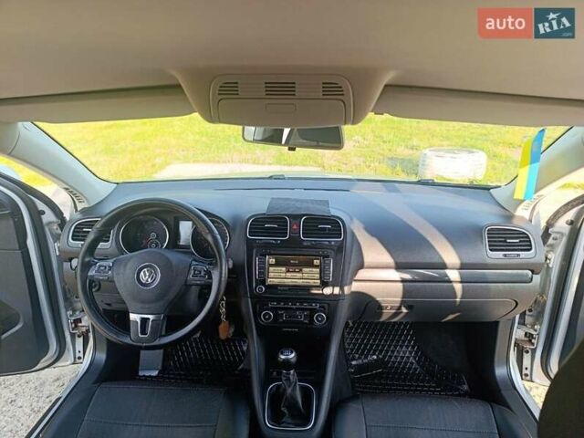 Серый Фольксваген Гольф, объемом двигателя 1.6 л и пробегом 205 тыс. км за 9200 $, фото 26 на Automoto.ua