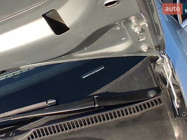 Серый Фольксваген Гольф, объемом двигателя 1.6 л и пробегом 257 тыс. км за 8000 $, фото 26 на Automoto.ua