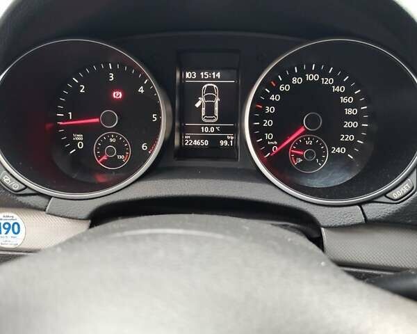 Серый Фольксваген Гольф, объемом двигателя 1.6 л и пробегом 225 тыс. км за 7900 $, фото 10 на Automoto.ua