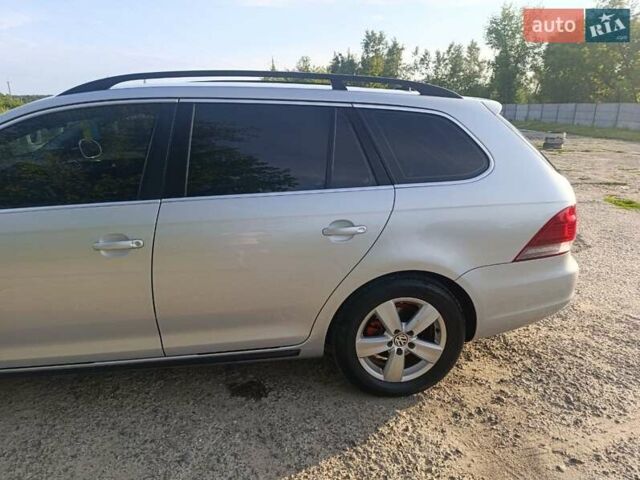 Серый Фольксваген Гольф, объемом двигателя 1.6 л и пробегом 205 тыс. км за 9200 $, фото 41 на Automoto.ua