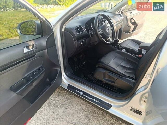 Серый Фольксваген Гольф, объемом двигателя 1.6 л и пробегом 205 тыс. км за 9200 $, фото 32 на Automoto.ua