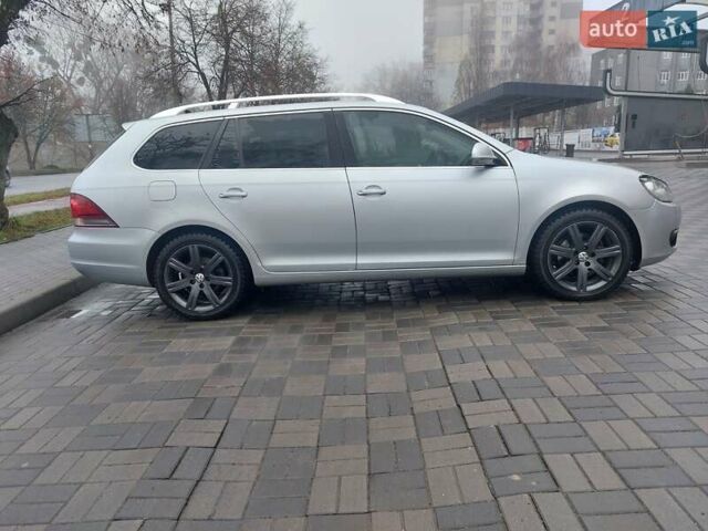 Серый Фольксваген Гольф, объемом двигателя 1.6 л и пробегом 267 тыс. км за 9400 $, фото 6 на Automoto.ua