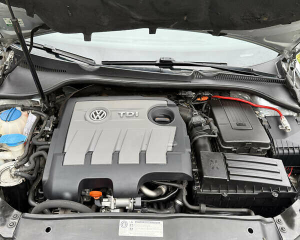 Серый Фольксваген Гольф, объемом двигателя 1.6 л и пробегом 270 тыс. км за 8300 $, фото 14 на Automoto.ua