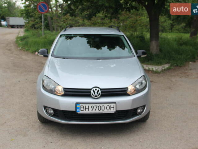 Серый Фольксваген Гольф, объемом двигателя 2 л и пробегом 175 тыс. км за 11990 $, фото 1 на Automoto.ua
