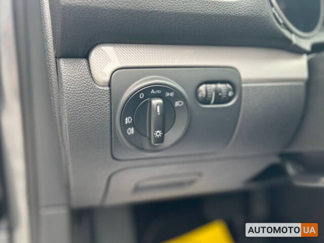 Серый Фольксваген Гольф, объемом двигателя 1.9 л и пробегом 168 тыс. км за 10700 $, фото 9 на Automoto.ua