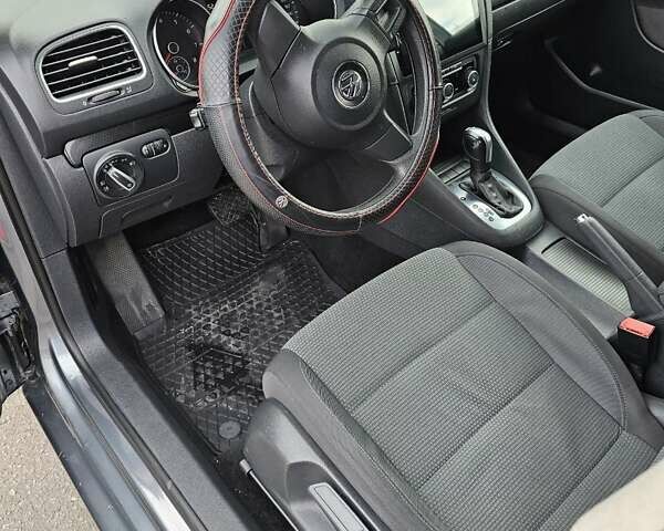 Серый Фольксваген Гольф, объемом двигателя 1.39 л и пробегом 266 тыс. км за 9000 $, фото 22 на Automoto.ua