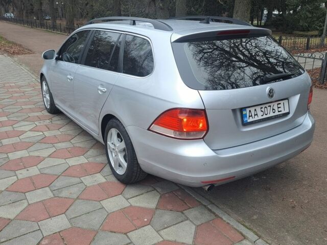 Серый Фольксваген Гольф, объемом двигателя 1.6 л и пробегом 310 тыс. км за 7200 $, фото 3 на Automoto.ua