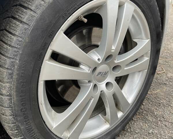 Серый Фольксваген Гольф, объемом двигателя 1.6 л и пробегом 290 тыс. км за 8200 $, фото 21 на Automoto.ua