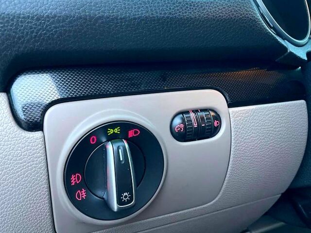 Серый Фольксваген Гольф, объемом двигателя 1.4 л и пробегом 170 тыс. км за 9400 $, фото 2 на Automoto.ua