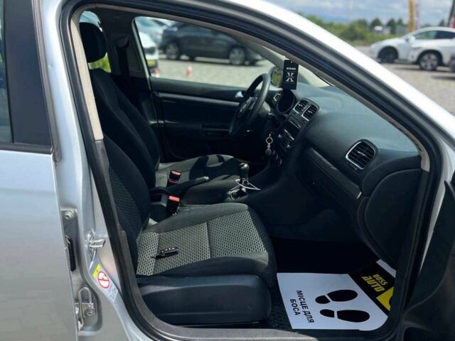 Серый Фольксваген Гольф, объемом двигателя 1.6 л и пробегом 333 тыс. км за 7500 $, фото 20 на Automoto.ua