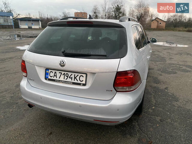 Серый Фольксваген Гольф, объемом двигателя 1.6 л и пробегом 240 тыс. км за 8350 $, фото 5 на Automoto.ua
