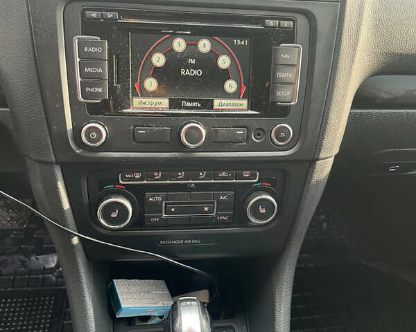 Сірий Фольксваген Гольф, об'ємом двигуна 1.6 л та пробігом 212 тис. км за 8900 $, фото 19 на Automoto.ua