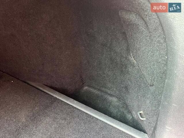 Серый Фольксваген Гольф, объемом двигателя 1.97 л и пробегом 300 тыс. км за 9200 $, фото 39 на Automoto.ua